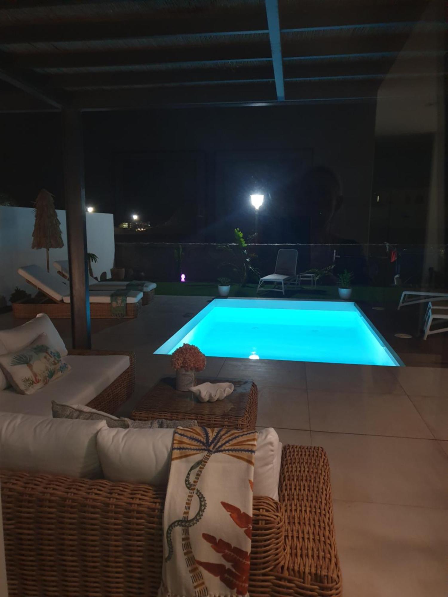 Serena Holiday Homes By Livvo プラヤ・ブランカ エクステリア 写真