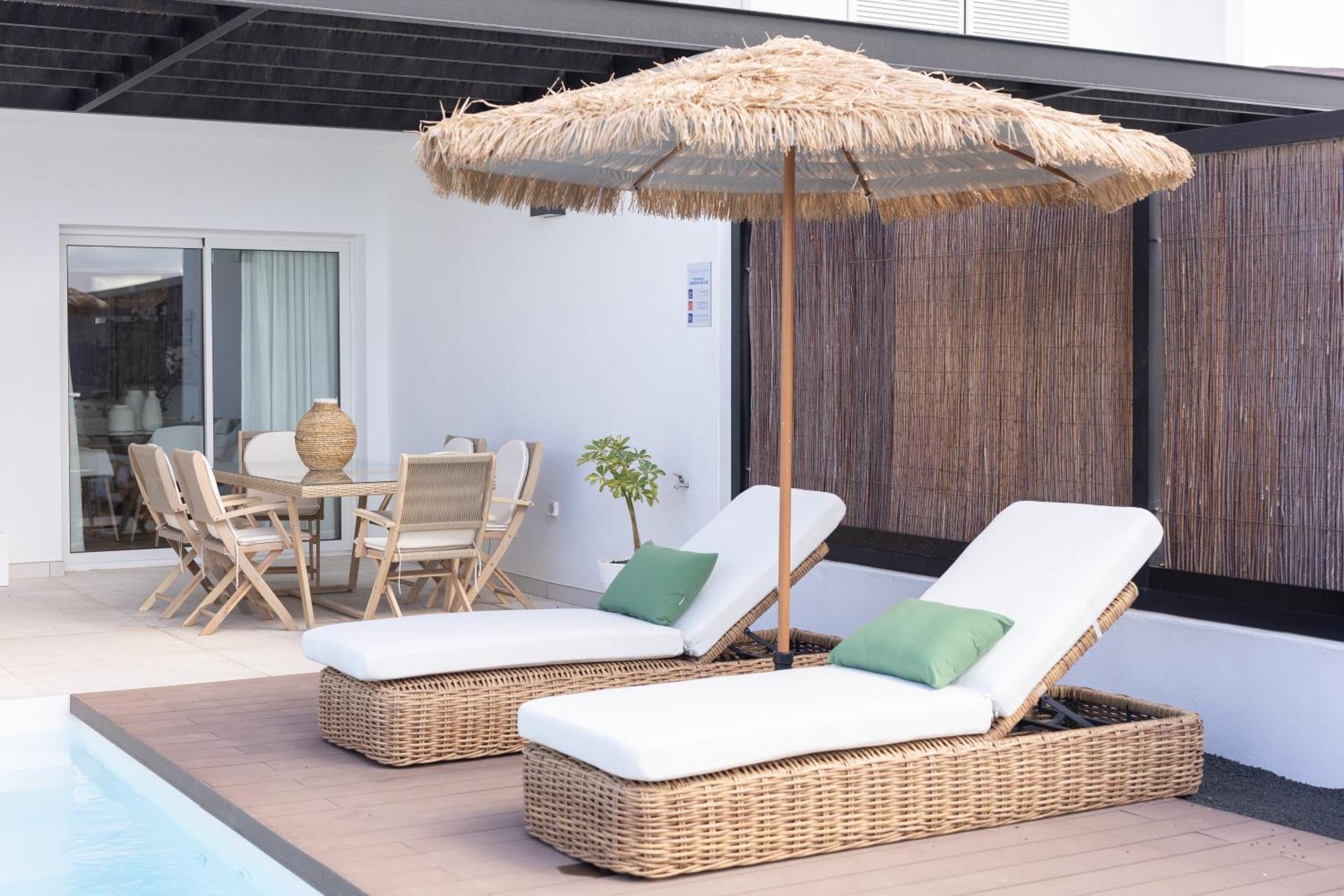 Serena Holiday Homes By Livvo プラヤ・ブランカ エクステリア 写真
